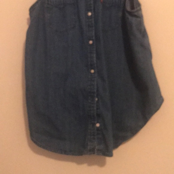 Levi’s Denim Top - COASTAL COWGIRL 🤠 🌊 - Picture 4 of 5